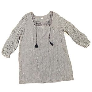 NWT White and Gray pinstripe dress with embroidered neckline tassels Size XL